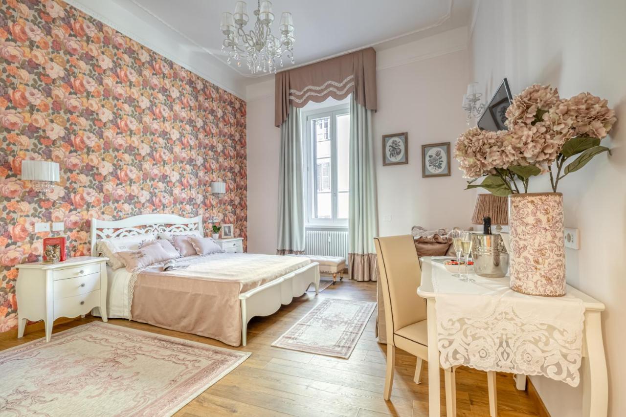 Luxury Stars In Rome - Andromeda Apartment In Colosseum Екстер'єр фото