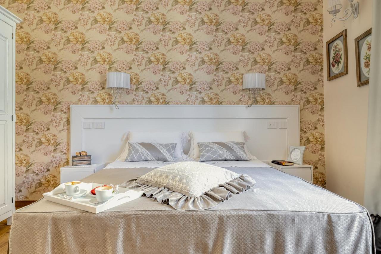 Luxury Stars In Rome - Andromeda Apartment In Colosseum Екстер'єр фото